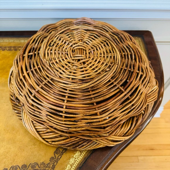 Large Circular Round Wicker Braided Twisted Boho Basket - Picture 3 of 5